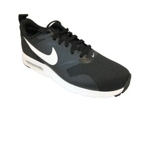 Nike Womens Air Max Tavas 916791-001 Black Running Shoes Sneakers size 9.5